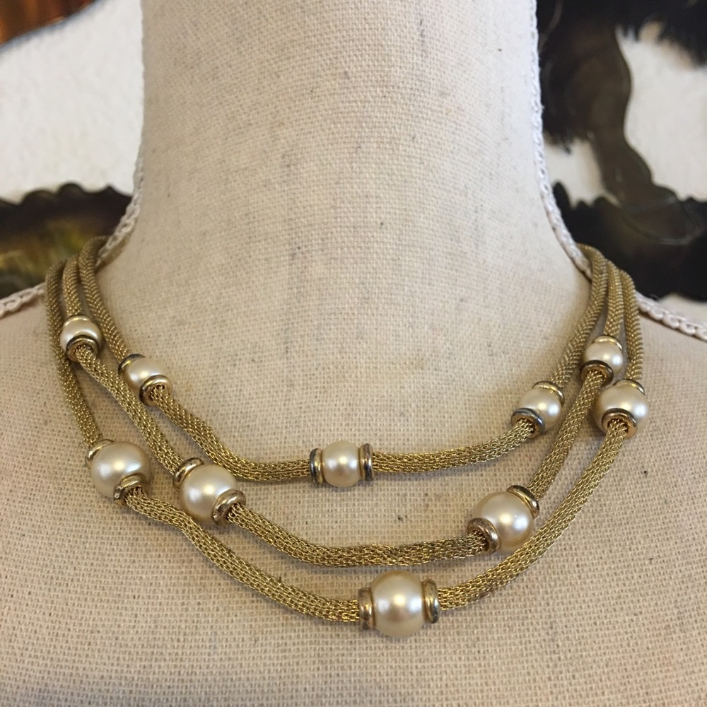 Vintage 80s Anne Klein gold mesh pearl necklace